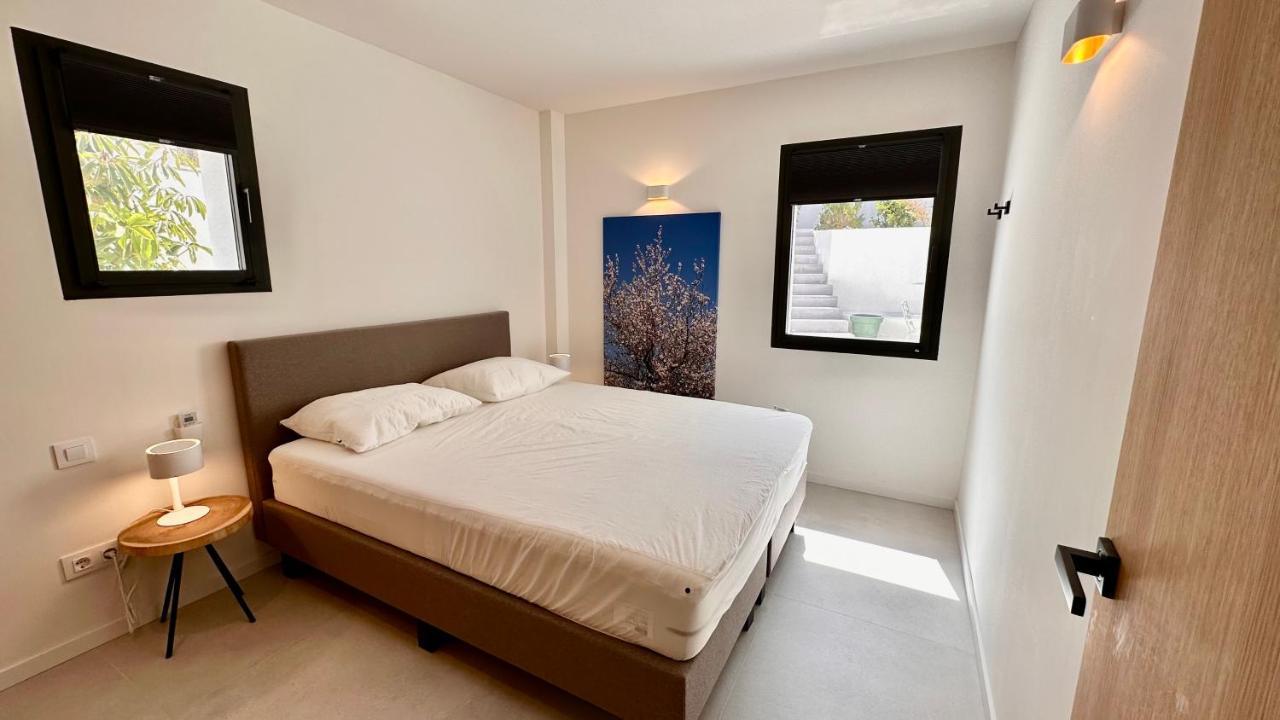Villa Floris Moraira 500M To Sand Beach Moraira Saturday Arrive-Leave Only ภายนอก รูปภาพ